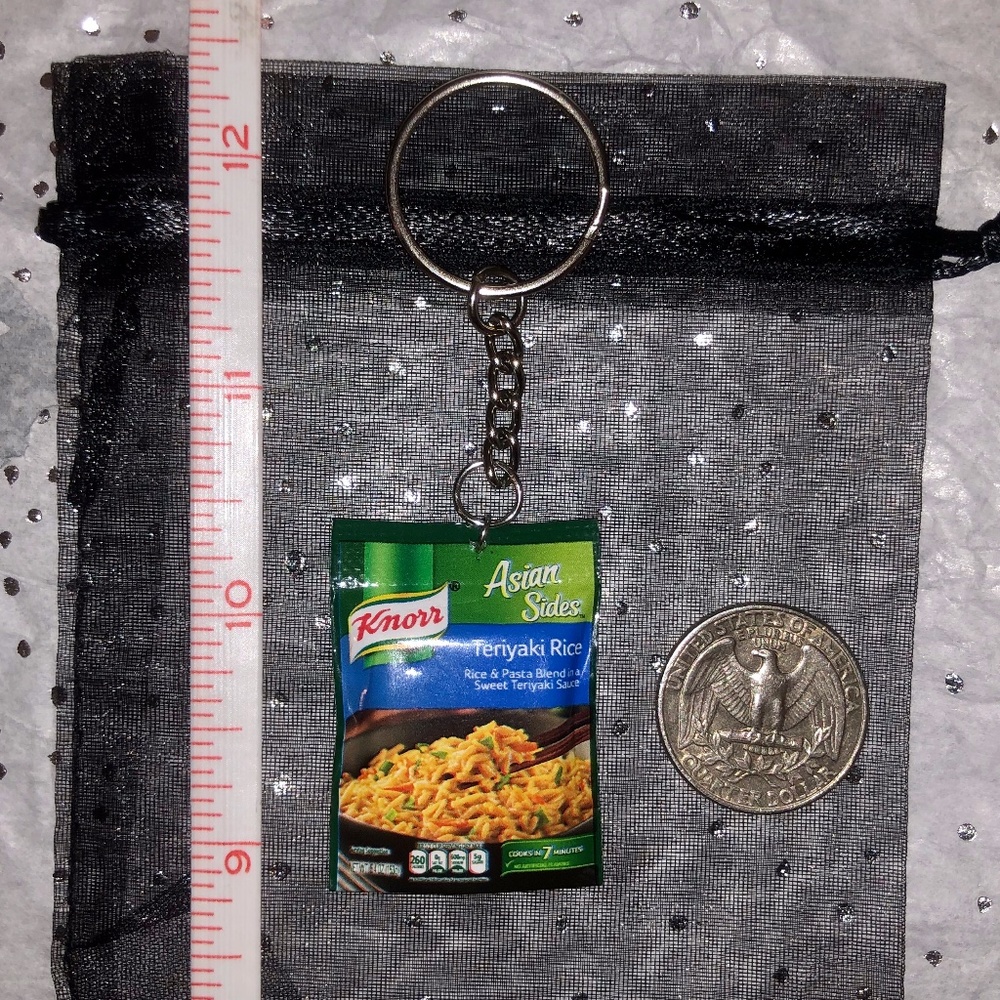 🔑  3/$12 Zuru Mini Brands Keyring Knorr Rice